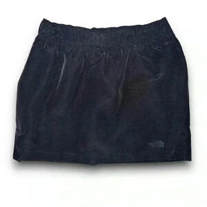 North Face skirt with shorts underneath size small